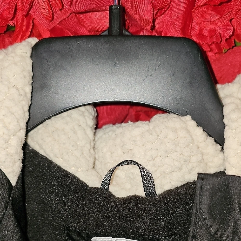 Old Navy Girls Black Quilted Fleece Lined Long Zipper Jacket Size (14)
